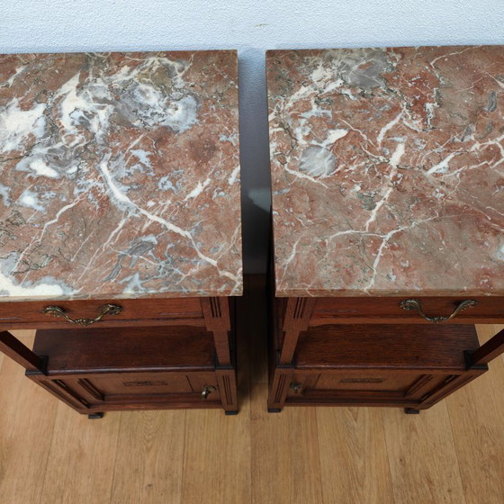 Image 1 of Set di comodini antichi vintage con piano in marmo