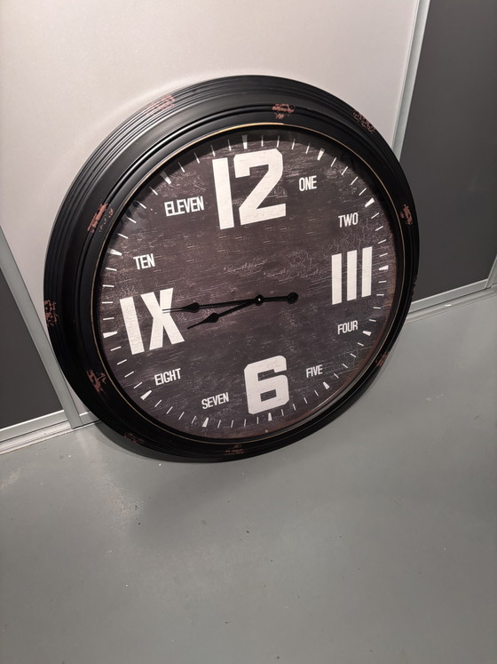 Wall clock – Aluminium (photo 3 of 6)