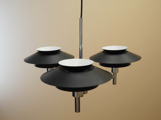 Lampada a sospensione Genoa con tre paralumi, in metallo, Harald Nyborg A/S, Danimarca, stile contemporaneo (photo 8 of 16)
