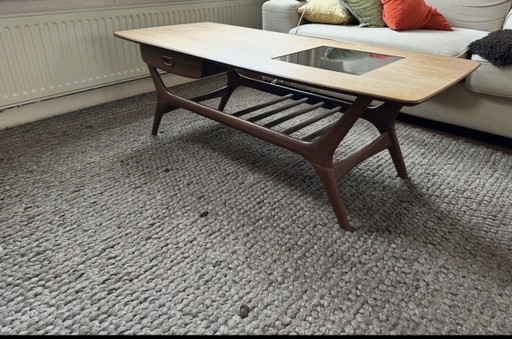 Tavolino da Caffè Mid Century di Louis Van Teeffelen in Teak