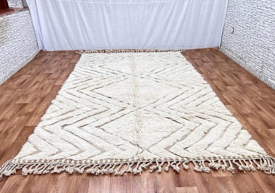 Image 1 of Alfombra marroquí hecha a mano de pura lana de 2/3 m