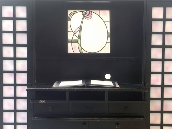 Remodeled sideboard by Charles Rennie Mackintosh, 1970s, for the Bern Casino – Glass, Wood (photo 16 of 18)