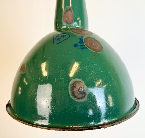 Image 1 of Lampada a sospensione in smalto verde industriale, anni '60