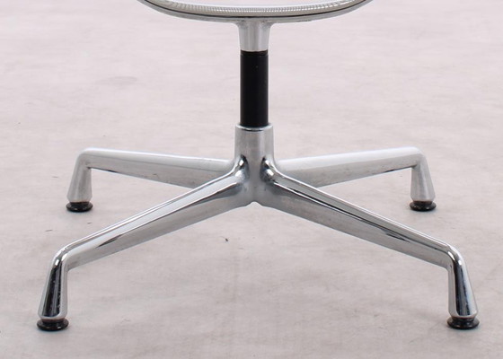 Image 1 of Vitra Eames Aluminum Chair EA108