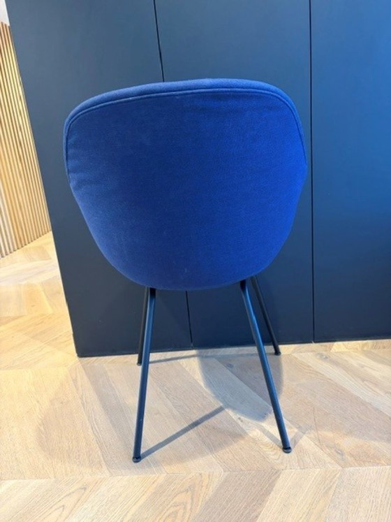 Image 1 of 1 x Poltrona Hay Soft blu con gambe nere