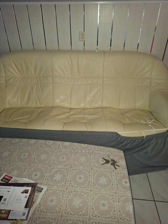Divano 2 / 3 posti in pelle bianca – Divani 3 posti, Leather, Wood (photo 3 of 5)