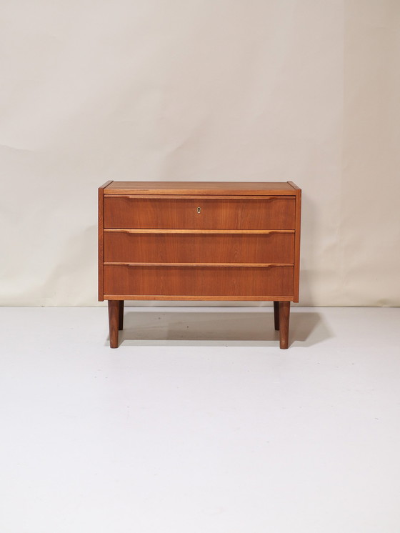 Image 1 of (2x) Kleine Kommode Teakholz vintage Dänisch