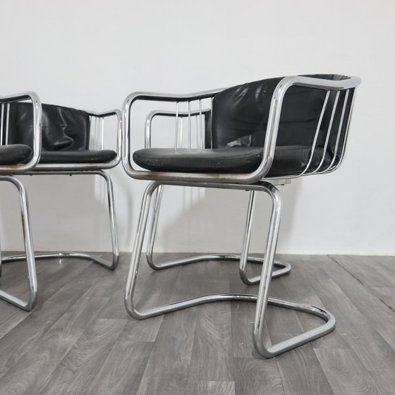 Image 1 of Gastone Rinaldi set van 4 stalen fauteuils, jaren 70 design, moderne antiek
