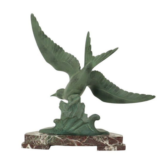 Image 1 of Sculpture Art Déco représentant une mouette sur socle en marbre