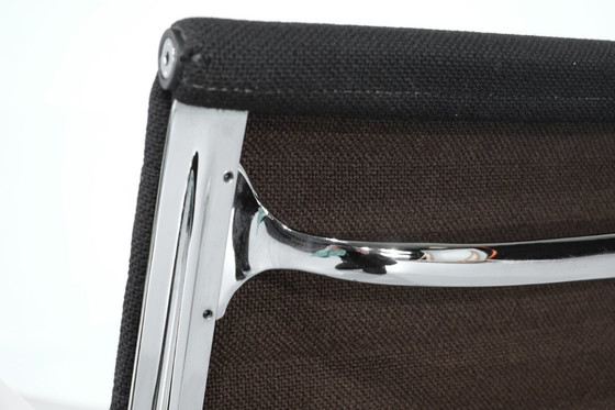 Image 1 of "EA 117" office chair by Charles Ray Eames for ICF USA 1969.
