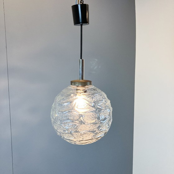 Image 1 of Ensemble de deux lampes de chevet et une suspension de Graebe, abat-jour en verre, années 1960