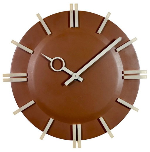 Reloj de pared industrial marrón de oficina de Pragotron, década de 1970