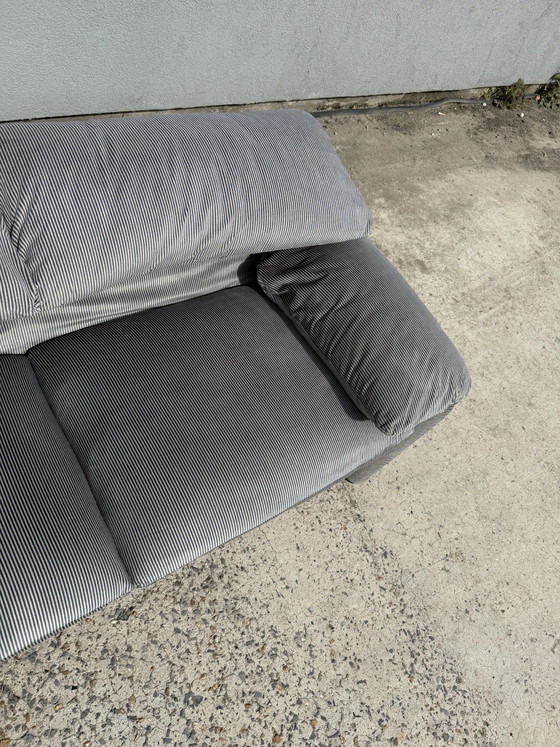 Cassina Maralunga 2x 2zit Originele Ribble Stof Bicolore Lichtgrijs, Zeer Goede Staat! – 2 zitsbanken (photo 11 of 14)
