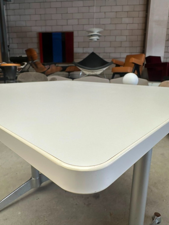 Table de conférence Vitra série 2500 – Tables de réunion, Metal, Wood (photo 5 of 9)
