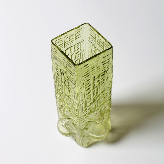 Image 1 of Vintage Scandinavian Lime Glass Vase / Rune Strand for Sea Kosta Glasbruk / 1970s