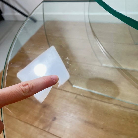 Image 1 of CAMIF set di tre tavolini impilabili in vetro traslucido, 1980