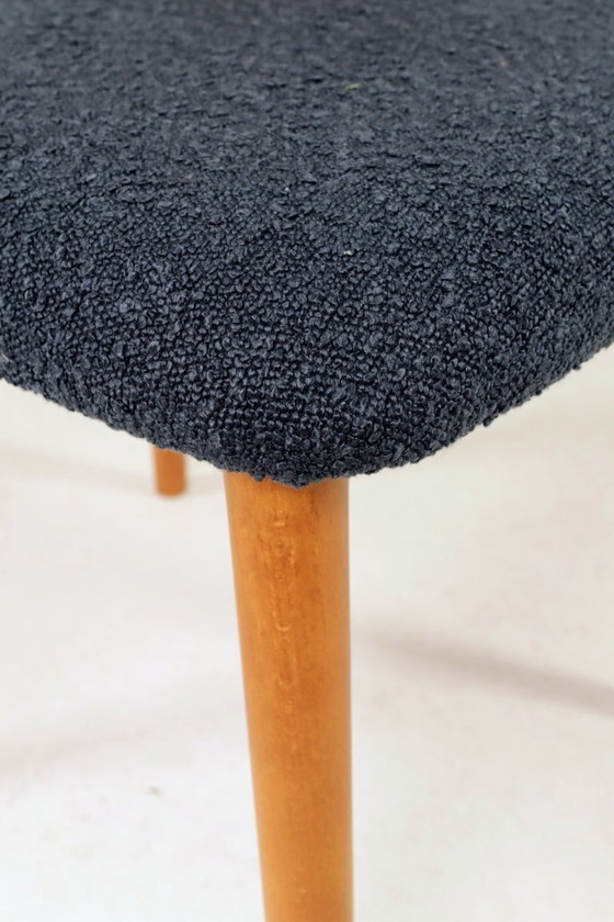 Image 1 of Scandinavische eetkamerstoelen set van 4, marineblauw met krullend design