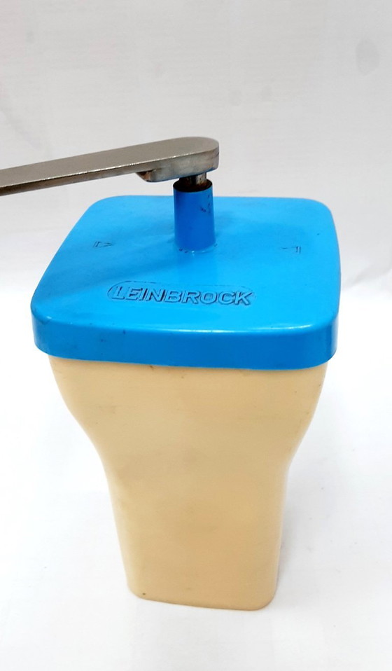 Image 1 of Macinacaffè vintage in plastica/metallo Leinbrock