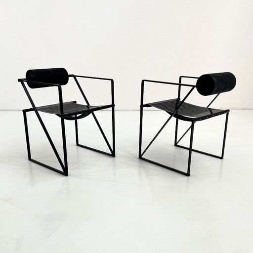 Silla Seconda negra de Mario Botta para Alias, década de 1980.