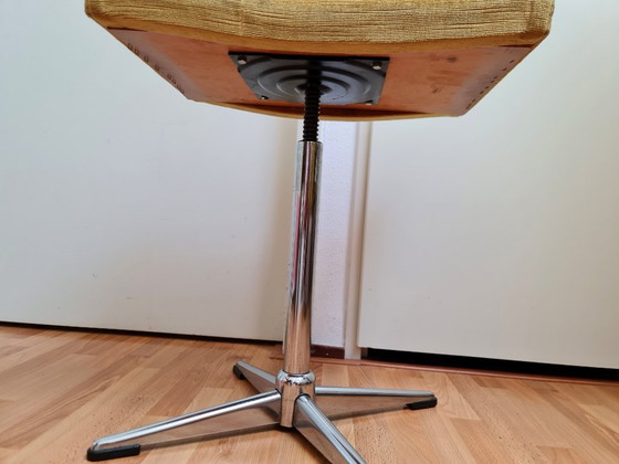 Unique Mid-Century Design Piano Stool / Footstool Tufted Ocher Yellow Velvet 70s Space Age (photo 2 of 10)