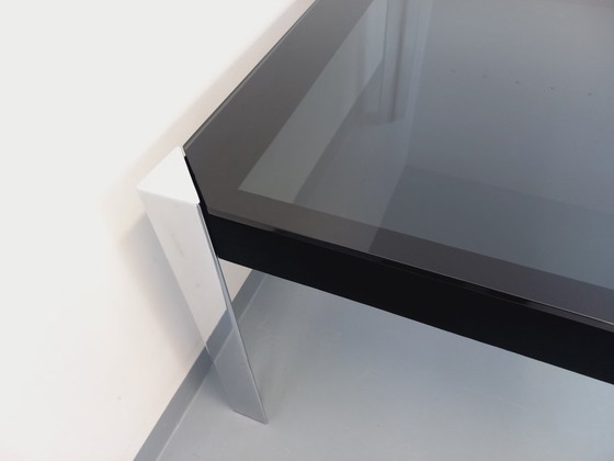 Image 1 of Table de repas carrée italienne vintage par Guido Faleschini pour Mariani x Hermès en verre fumé et métal chromé style Space Age