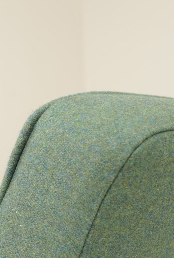 Image 1 of Fauteuil scandinave en laine verte naturelle et bois rustique de chêne