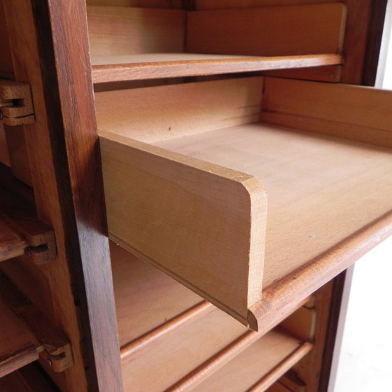 Image 1 of Armadio in rovere con serranda avvolgibile a 2 ante, alto 150 cm, anni '30.