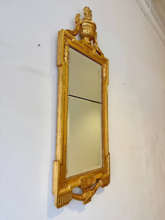 Image 1 of Miroir de style Empire avec cadre doré