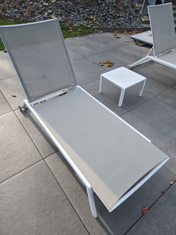 Aluminum Lounge Chairs and Side Table – Jati & Kebon, Lounge sets, Textile, Aluminium (photo 5 of 12)