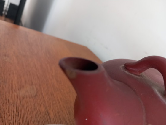 Image 1 of Tetera coleccionable de Yixing (Zisha) - Arcilla roja - Caligrafía grabada a mano - 20 cm