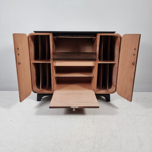 Mueble bar Art Déco de Jindrich Halabala para Up Závody, años 40 – ladekasten, Wood (photo 2 of 11)