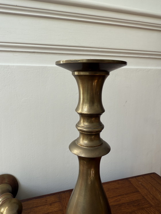 Image 1 of 2 candelabros grandes de latón