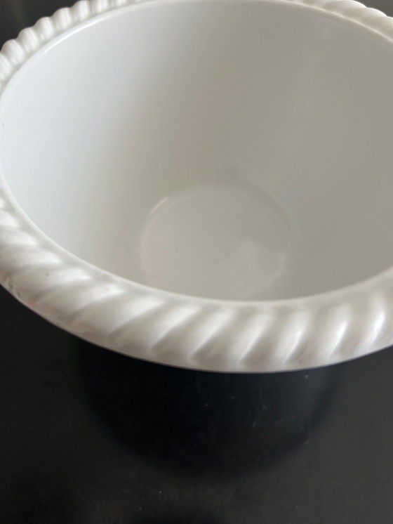 Image 1 of Pillivuyt Kom