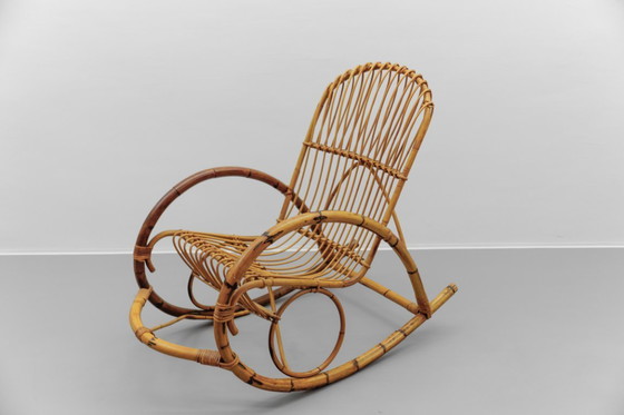 Image 1 of Sedia a dondolo in rattan e bambù, stile Mid-Century Modern, anni '60