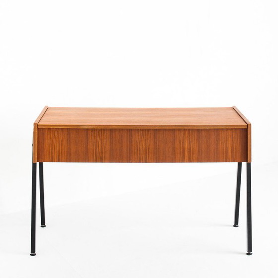 Console vintage en teck et fer laqué. Style scandinave. France, années 1960. – Iron, Wood (photo 5 of 12)