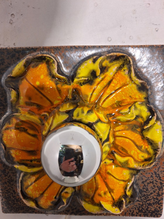 Image 1 of Keramiek bloemen muurlamp 1960