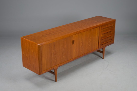 Image 1 of Buffet en teck par Ib Kofod-Larsen pour Faarup Møbelfabrik, 1960s