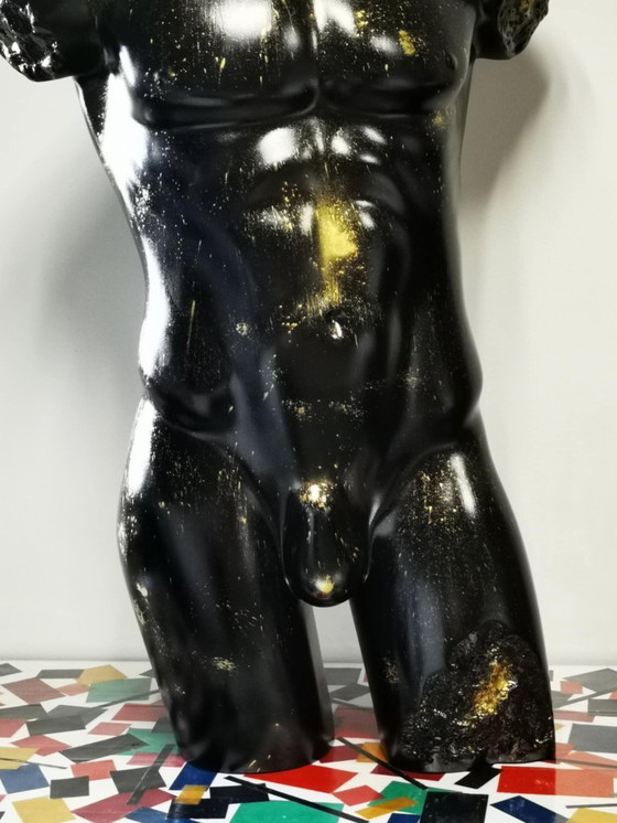 Image 1 of Chico de oro