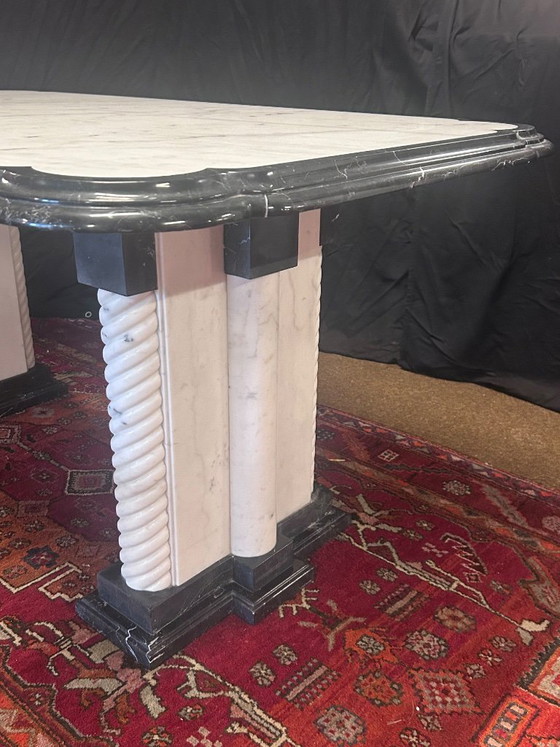 Image 1 of Black and white Hollywood marble table, Regency seventies