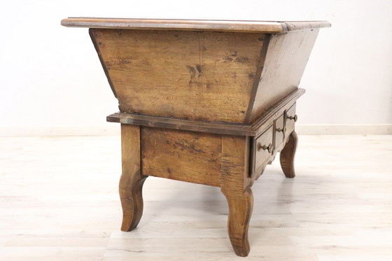 Image 1 of Armario antiguo en madera de álamo, Italia Siglo XIX RESTAURADO