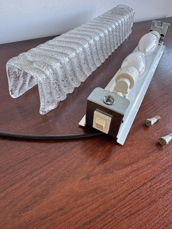 Image 1 of Elegante Vintage Wandlamp - Gestructureerd Geribbeld Glas Schoonheid