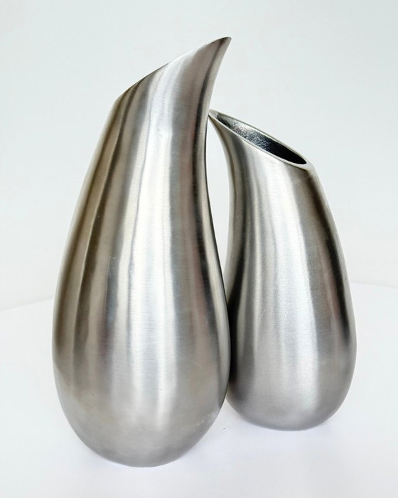 Image 1 of Vintage teardrop shaped vases made of brushed aluminium