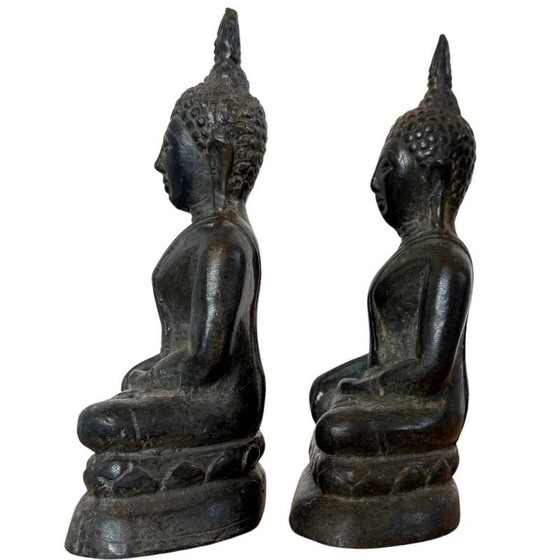 Coppia Antica di Buddha Thailandesi in Bronzo – Stile Rattanakosin – c. 1900 – Incluso Nucleo di Fusione (photo 7 of 10)