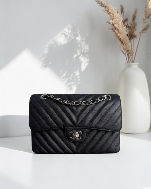 Borsa Chanel Classic Flap Small - Caviar 23CM Chevron Nero Hardware Argento Serie 25