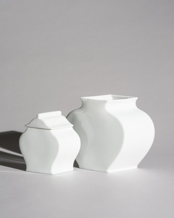 Image 1 of Rosenthal Tadao Amano Porcelaine Boîte à couvercle Sakura 4101/2 Japon Post-moderne SAKURA