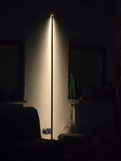 Gica Contra 195 Floor Lamp Red