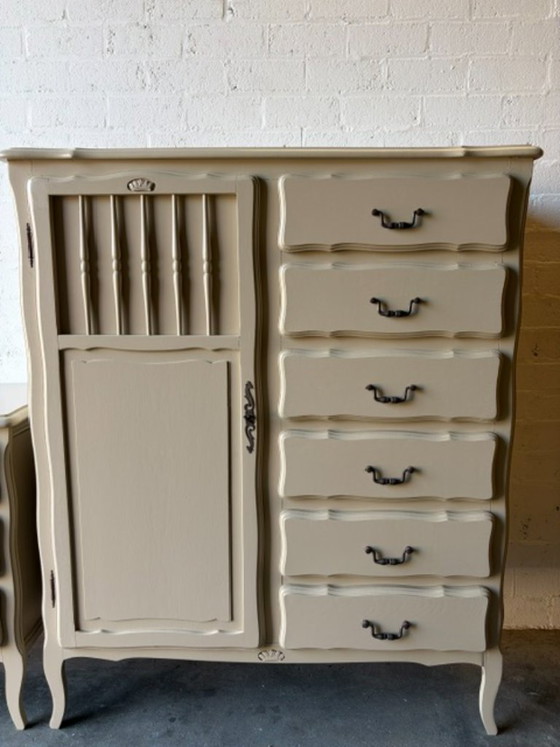 Set di armadi vintage antichi per cameretta, ristrutturati – Legno (photo 13 of 14)