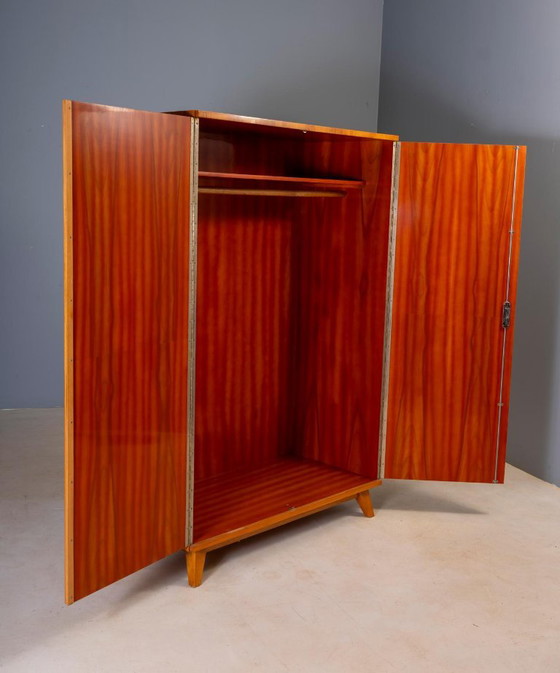 Armadio Vintage Mid-Century, Impiallacciatura in Radica, Cecoslovacchia, 176 × 116 × 58 cm (photo 15 of 21)