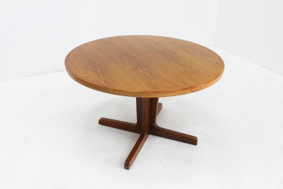Table de salle à manger ronde extensible vintage danoise – Tables de salle à manger, Bois (photo 6 of 6)