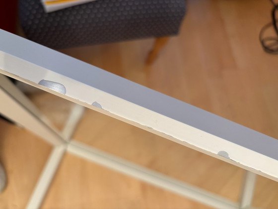 Table basse avec plateau en verre – Tables basses, Aluminium (photo 5 of 7)